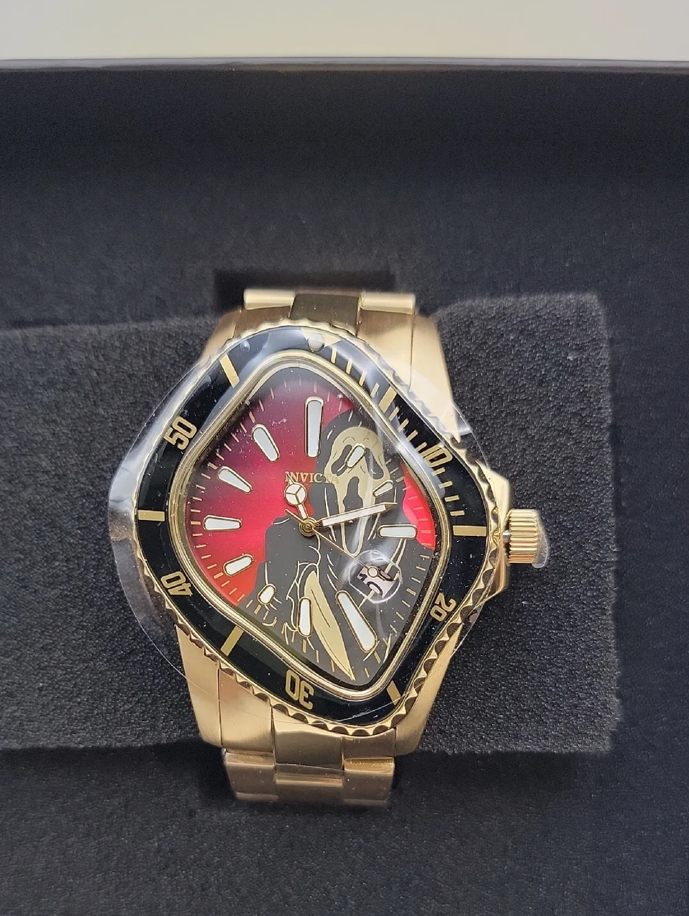 NWT Invicta Gold Black 50546 Artist SURREAL Quartz Watch 40mm Red Gradient Dial